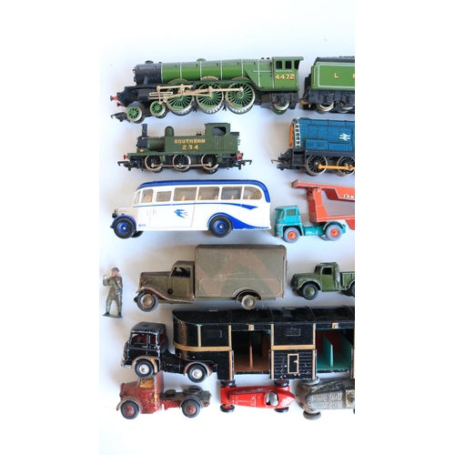 93 - Mixed collection of unboxed mostly vintage diecast model vehicles from Dinky, Corgi, Lesney etc., a ... 