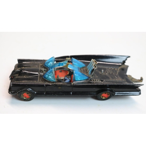 84 - Vintage boxed Corgi 107 Batboat in good slightly dusty overall condition, some peeling of stickers, ... 