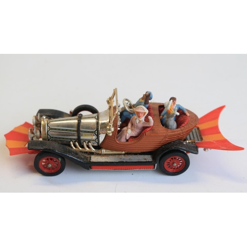 86 - Vintage boxed Corgi Toys 266 Chitty Chitty Bang Bang, model in very good but dirty condition with wo... 