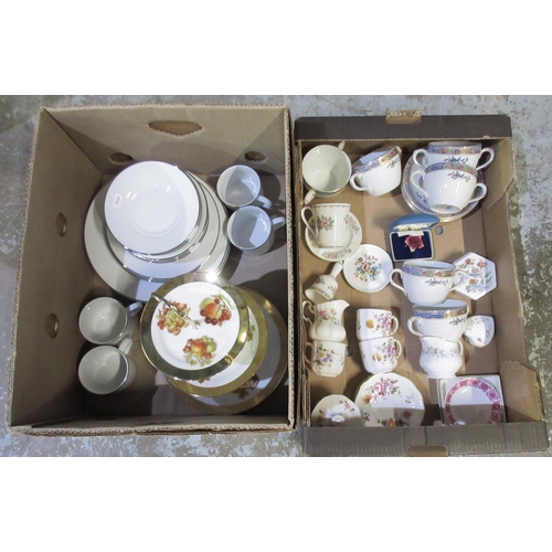 627 - Royal Crown Derby Posies pattern part tea service 8pcs, Worcester classic platinum part dinner servi... 