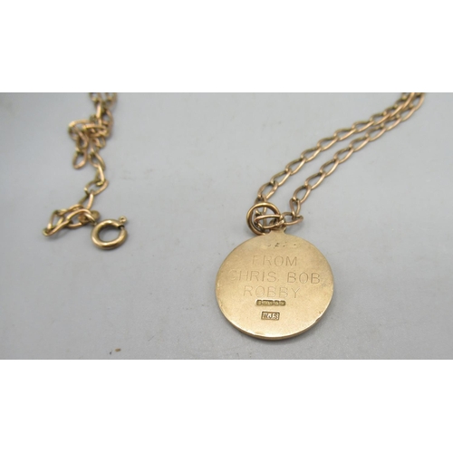 20A - 9ct yellow gold St Christopher pendant with personalised engraving to reverse, on 9ct yellow gold ch... 