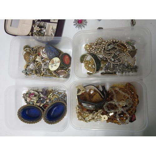 26 - Collection of silver jewellery including bracelet, ring, drop earrings etc. 47.1g, and a collection ... 