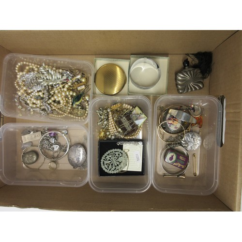 41 - Collection of silver jewellery including a bangle, ring, locket, ingot etc. 3.915ozt, and a collecti... 