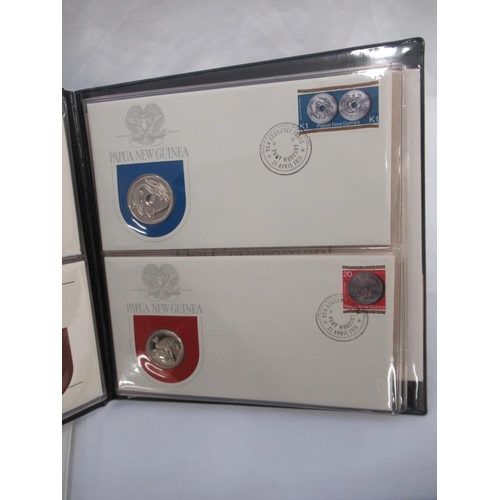 789 - Assorted collection of coin/medallic covers to inc. The Danbury Mint 'The Post Office Official Comme... 