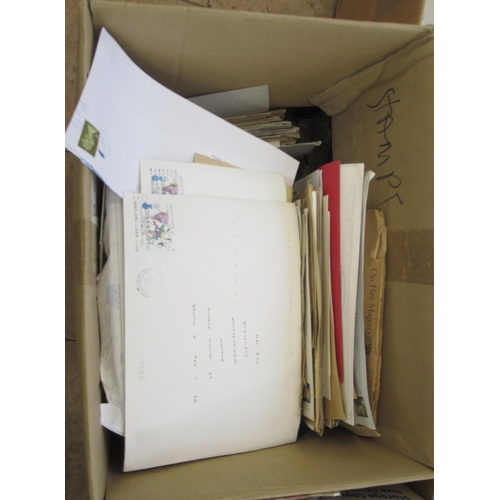 790 - Large collection of loose and stuck on envelopes c20th British stamps in 5 boxes