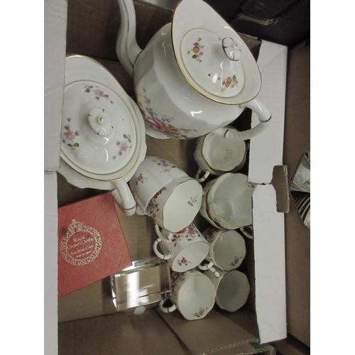 358 - Collection of mixed ceramics to include, Alt Furstenberg dinner service pattern No.02947, Royal Crow... 