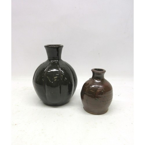 1151 - Trevor Corser for Leach Ceramics studio pottery vase in a brown glaze, H19cm; Trevor Corser for Leac... 