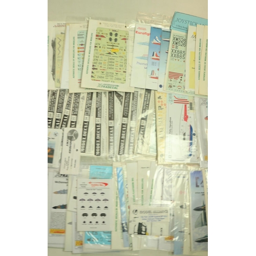 378 - Extensive collection of mostly 1/72 scale aftermarket model aircraft decals, post war/modern era Bri... 