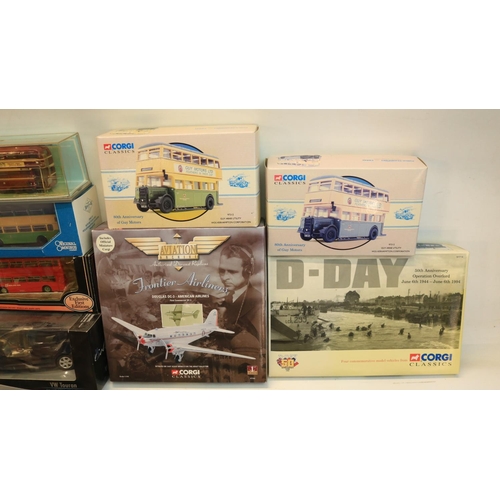 94 - Collection of boxed and unboxed diecast model vehicles from Hot Wheels, Matchbox, Corgi, Majorette (... 