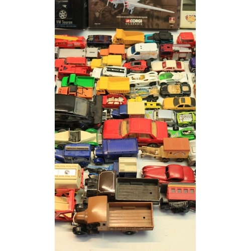 94 - Collection of boxed and unboxed diecast model vehicles from Hot Wheels, Matchbox, Corgi, Majorette (... 