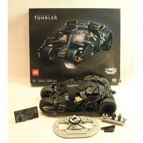 425 - Lego 76240 Batman Batmobile Tumbler (dusty), model built up and appears complete (vendor assures com... 