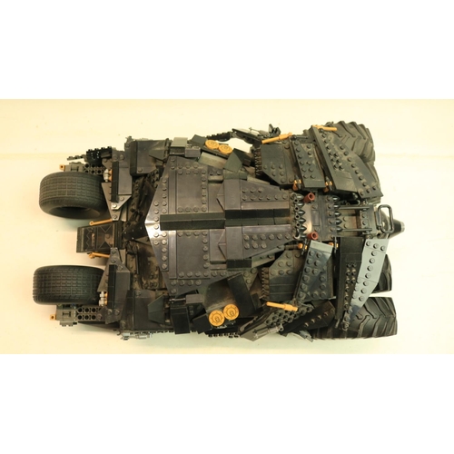 425 - Lego 76240 Batman Batmobile Tumbler (dusty), model built up and appears complete (vendor assures com... 