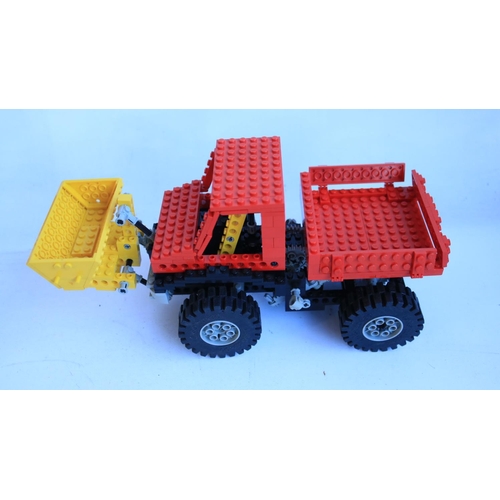 430 - Three medium size vintage Circa early 1980's Lego Technic sets, all complete and with original instr... 