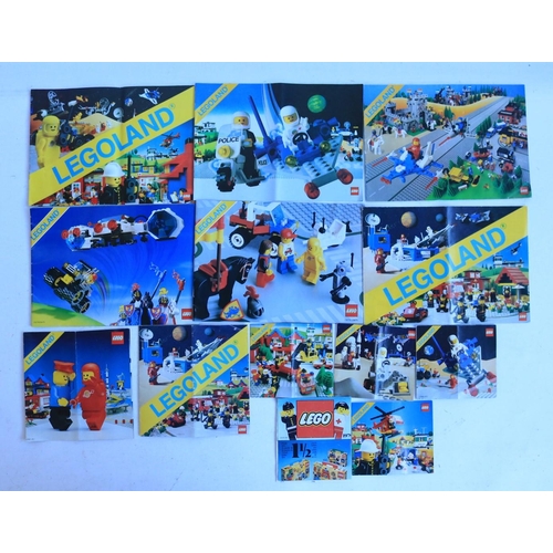 434 - Six boxed Lego Space sets to include Light & Sound System sets 6750 and 6780 plus standard sets 894,... 