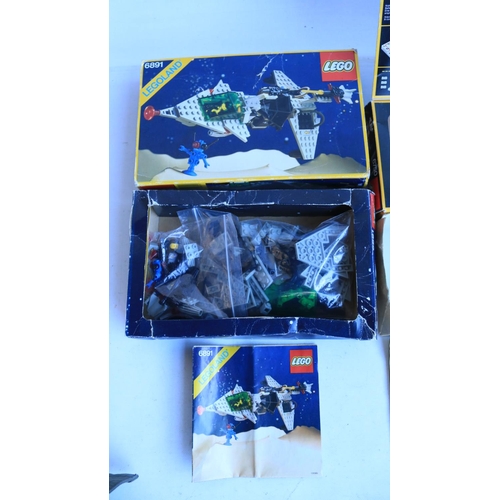 434 - Six boxed Lego Space sets to include Light & Sound System sets 6750 and 6780 plus standard sets 894,... 