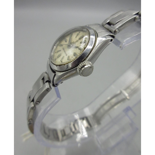 1042 - Tudor Oyster ladies stainless steel wristwatch on stainless steel Oyster bracelet with Rolex deploym... 