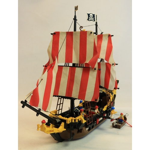 428 - Built up Lego 6285 Black Seas Barracuda Pirate Ship in excellent condition, with good condition inst... 