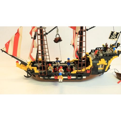 428 - Built up Lego 6285 Black Seas Barracuda Pirate Ship in excellent condition, with good condition inst... 