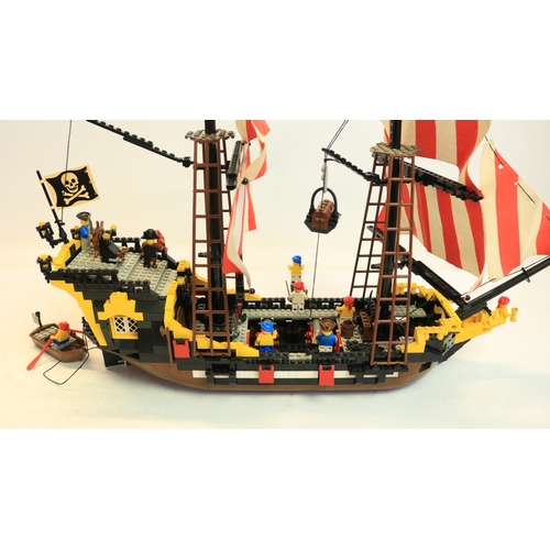 428 - Built up Lego 6285 Black Seas Barracuda Pirate Ship in excellent condition, with good condition inst... 