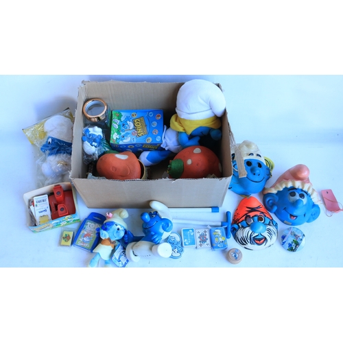 522 - Smurf collection to include soft toys, playing cards, top trumps, 3D View Master, masks, activity bo... 