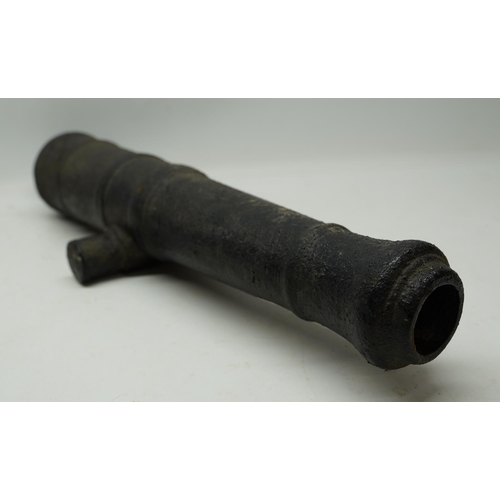 1368 - Reproduction 18th/19th century style heavy cast signal cannon barrel, 72cm