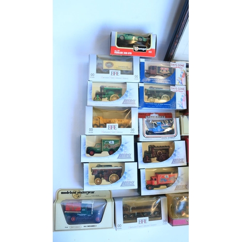 103 - Mixed collection of diecast model vehicles to include boxed Matchbox 'Powers Of The Press' and other... 