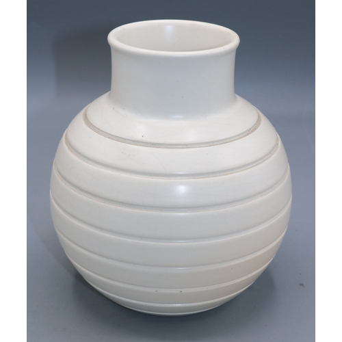 1191 - Keith Murray for Wedgwood, Art Deco globe vase decorated with incised lines, glazed in moonstone whi... 