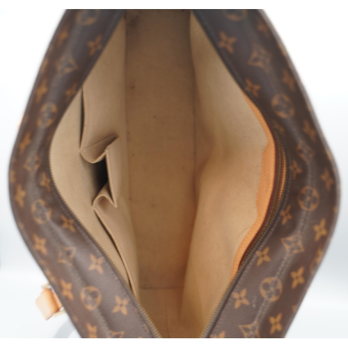 1424 - Louis Vuitton 'Luco' tote bag in brown monogram canvas, with twin leather handles, gold coloured har... 