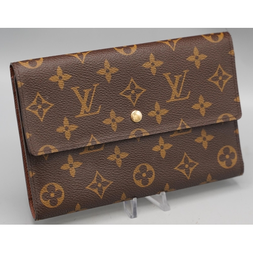 1433 - Louis Vuitton trifold wallet in brown monogram canvas, gold coloured hardware, flap with press stud ... 