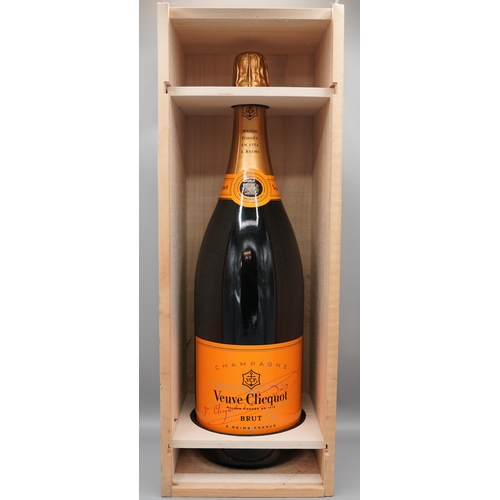 1383 - Veuve Clicquot Ponsardin NV champagne, 3 litre Jeroboam bottle, in wooden crate