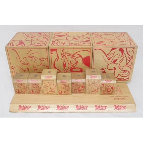 525 - Asterix & Obelix Citime wood block display

POA https://www.bradleys.ltd/quotation-request-form