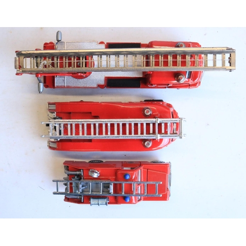 109 - Collection of vintage boxed diecast fire engine models from Corgi and Dinky to include Dinky 276 Air... 