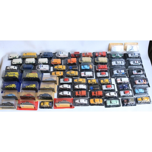 117 - Collection of good quality generally 1/43 scale diecast blister pack model vehicles (some with inclu... 