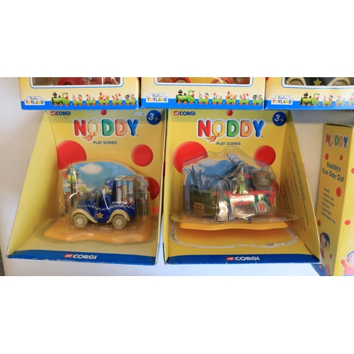 524 - Collection of Noddy themed toys and playsets to include a Hornby R9501 Playset 2 with boxed spare tr... 