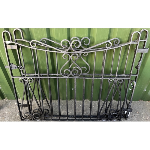 1695 - Pair of black painted wrought iron driveway gates, curved top rail with scroll detail, W139cm D3cm H... 