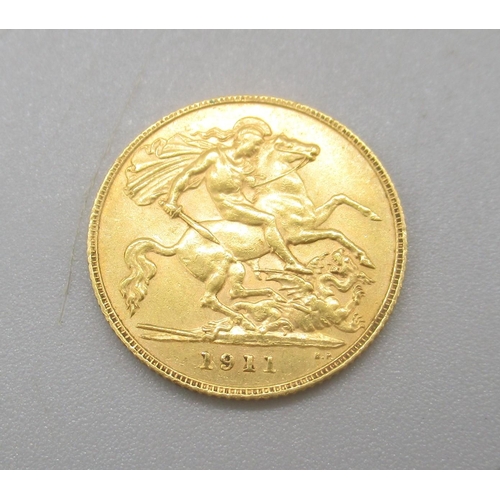 64 - Geo.V 1911 half sovereign, 4.00g

Shipping £20.00 plus vat (UK Only)