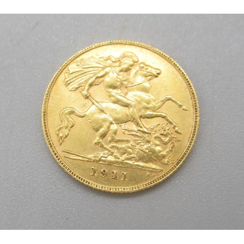 64 - Geo.V 1911 half sovereign, 4.00g

Shipping £20.00 plus vat (UK Only)