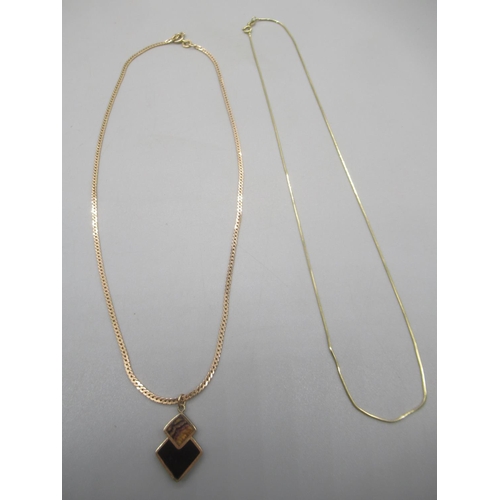 151 - 9ct yellow gold pendant set with onyx and blue john, on flat chain necklace, a fine 9ct yellow gold ... 