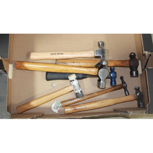 644A - Large assortment of vintage wood working tools, including hammers, tooling wheels etc. A/F, 3 boxes
... 