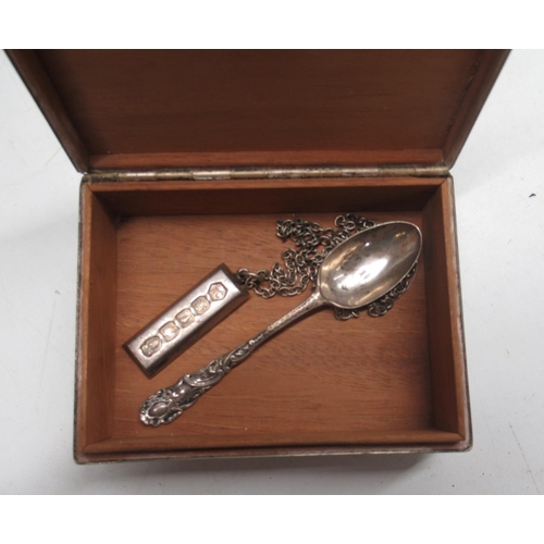 193 - Silver Jubilee silver ingot on white metal necklace; EPNS cigarette box, engine turned decoration; o... 