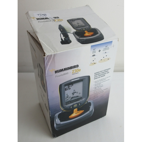 625 - Humminbird Piranhamax 230E portable fishing sonar, untested A/F

SHIPPING £33.00 PLUS VAT (UK ONLY)