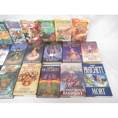 Terry Pratchett - large collection of Terry Pratchett books to inc. 1st ...