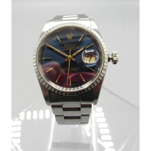 Rolex Oyster Perpetual Datejust stainless steel automatic wristwatch on matching Oyster bracelet no. 78360, end links no. 558B with deployment clasp, signed blue sunburst dial with baton indices and centre seconds, screw on case back, Rolex ref. 16220, serial no. A409473, D36.1mm

Shipping £33.00 plus vat (UK Only)