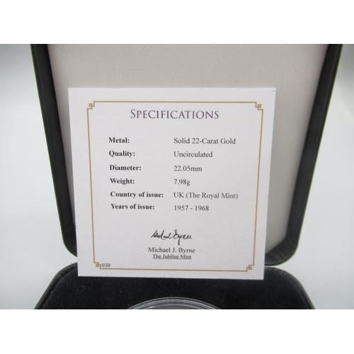 25 - Jubilee Mint - The Queen Elizabeth II Gillick Portrait Gold Sovereign encapsulated in case with COA
... 