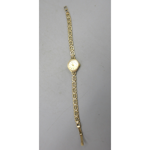 48 - 9ct yellow gold Accurist wristwatch with gate bracelet, case and clasp stamped 375, 11.00g

Shipping... 