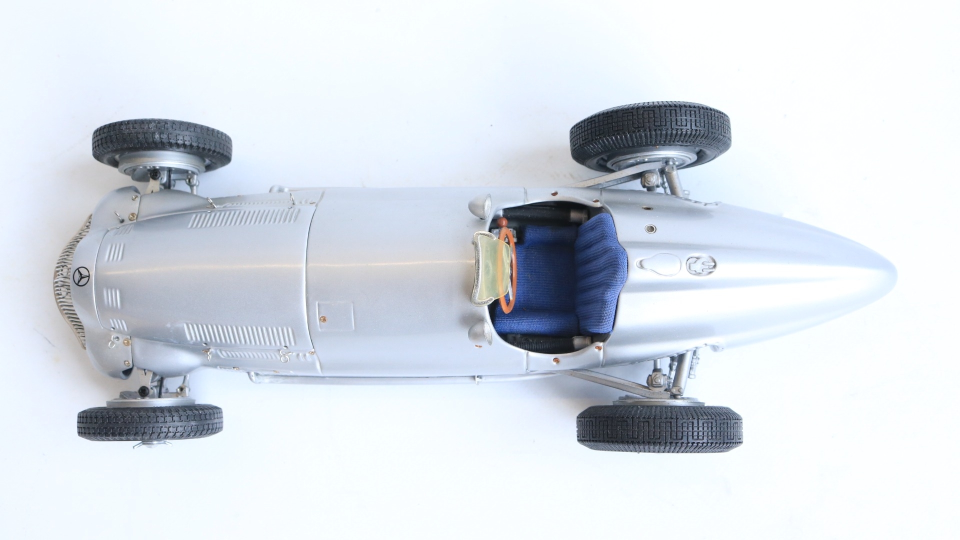 CMC M-025 1/18 scale Mercedes-Benz W154 1938 Silver Arrow Series