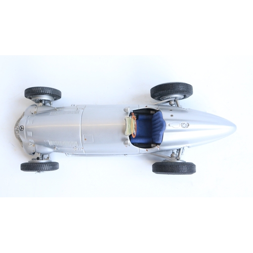 CMC M-025 1/18 scale Mercedes-Benz W154 1938 Silver Arrow Series