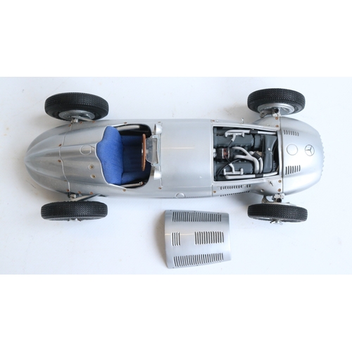 CMC M-027 1/18 scale Mercedes-Benz W165 Tripoli Grand Prix 1939