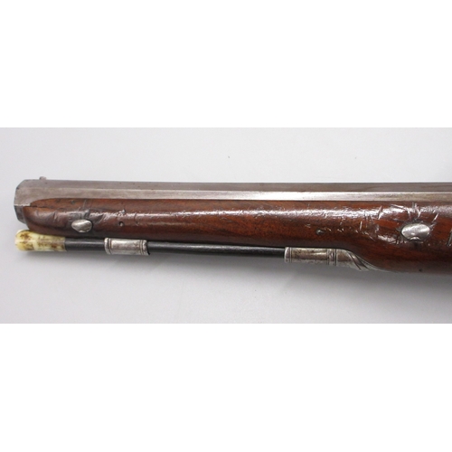 60 - Pair of Irish 18 bore flintlock duelling pistols by `Rainsford Dublin', 10