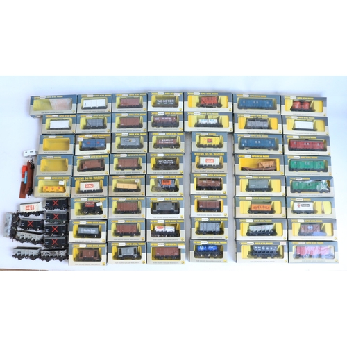 334 - Collection of OO gauge goods wagons from Wrenn to include 49 boxed examples, all in at least excelle... 